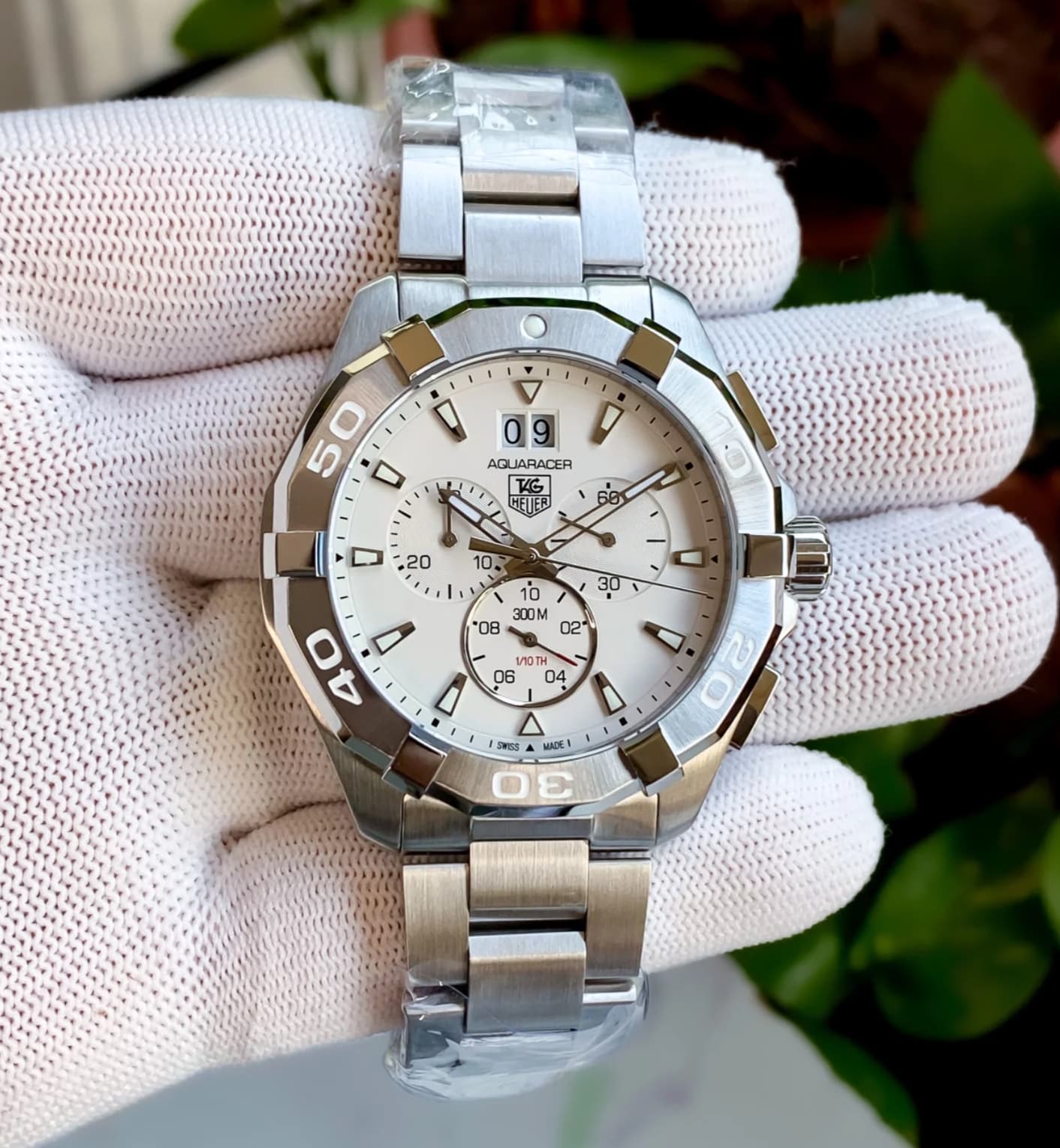 Gambar dari Tag Heuer Aquaracer CAY1111.BA0927 Chronograph White Dial