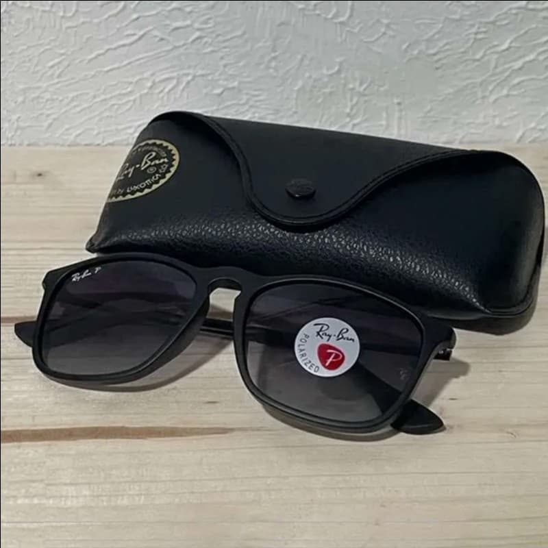 Gambar dari Kacamata Original Rayban RB4187 Chris Black Doff