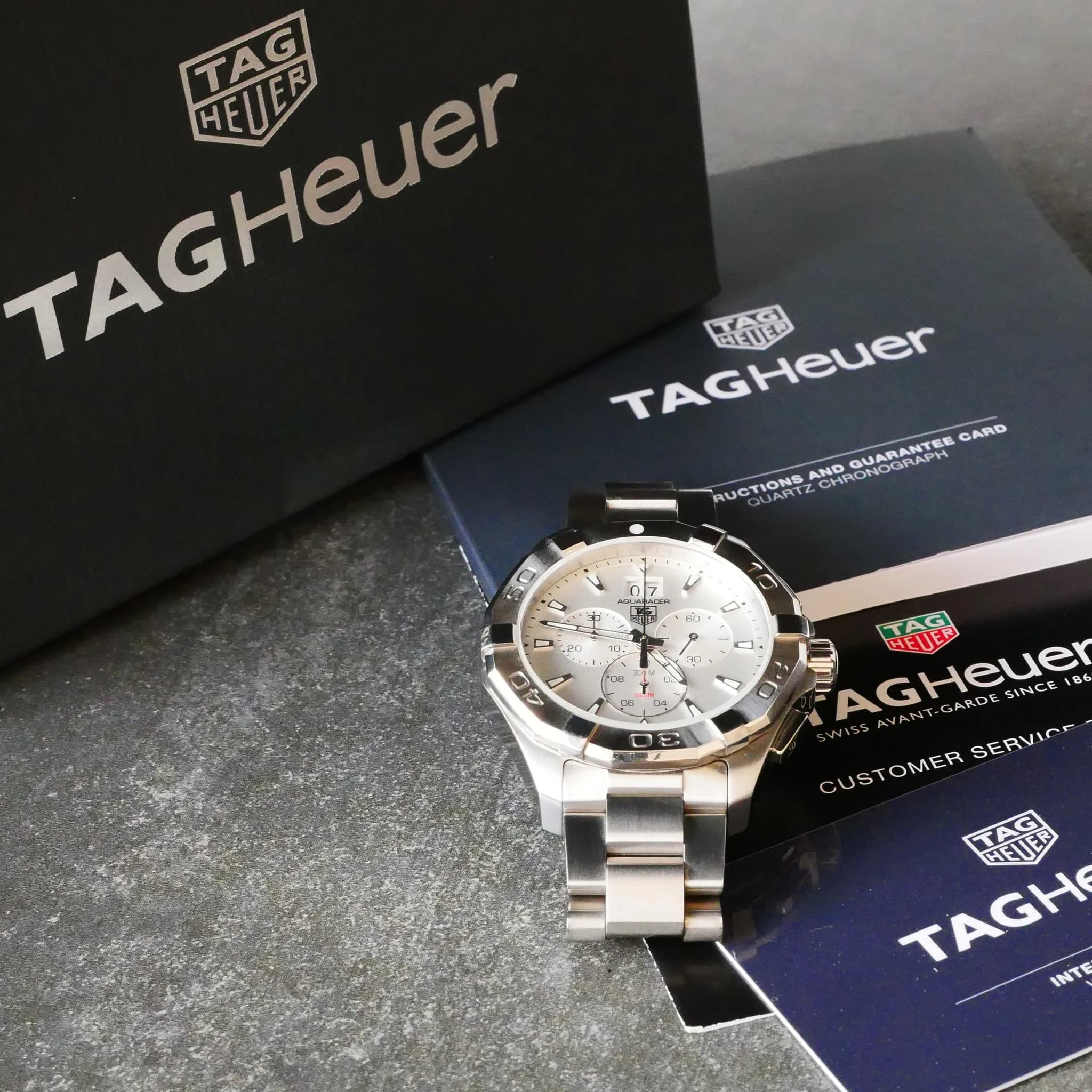Gambar dari Tag Heuer Aquaracer CAY1111.BA0927 Chronograph White Dial