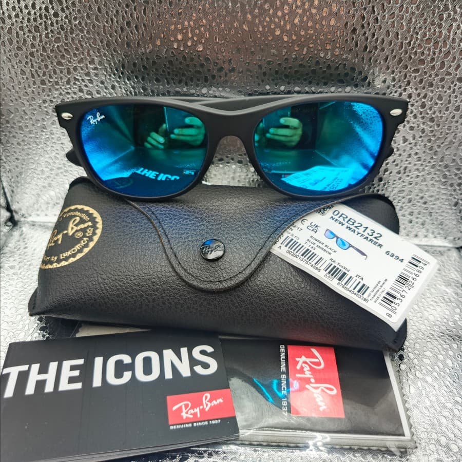 Gambar dari Kacamata Original Rayban RB2132 New Wayfarer Black Blue