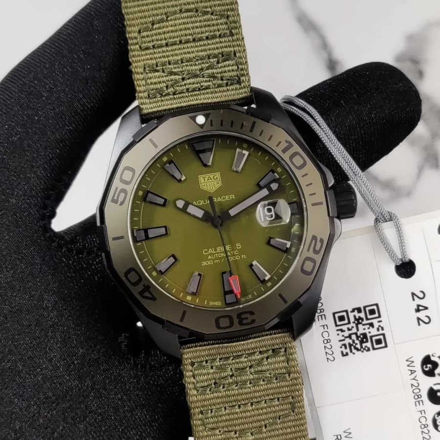 Gambar dari Tag Heuer Aquaracer WAY208E.FC8222 Green Dial Men's Watch