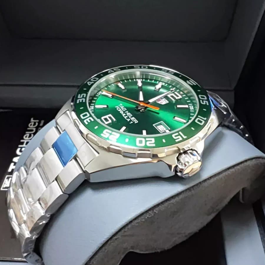 Gambar dari Tag Heuer Formula 1 WA1017.B0842 Mens Green Dial Watch