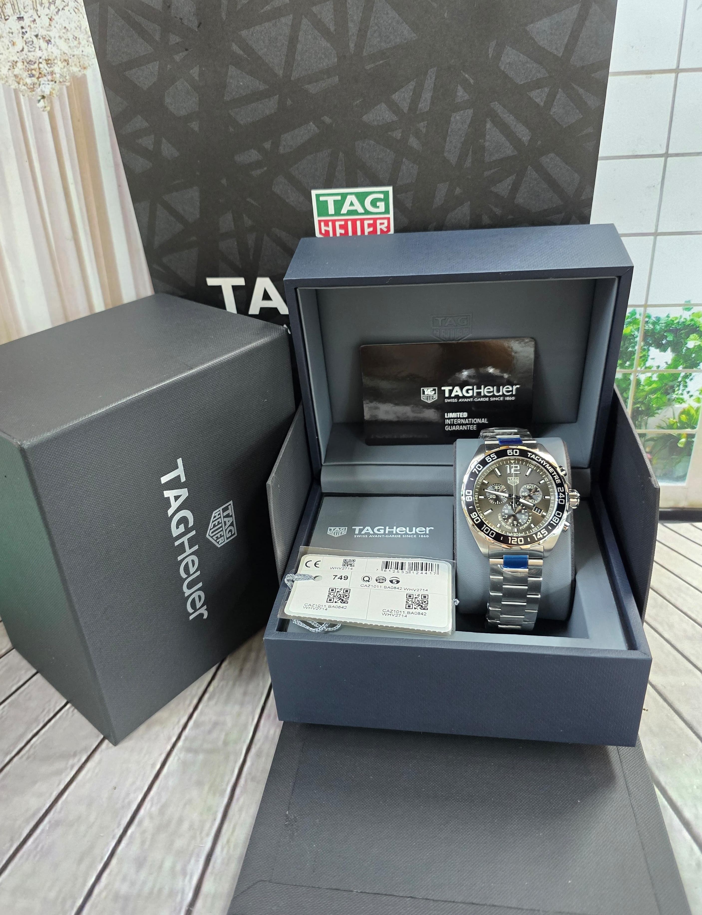 Gambar dari Tag Heuer Formula 1 CAZ1011.BA0842 Chronograph Grey Dial Men's Watch