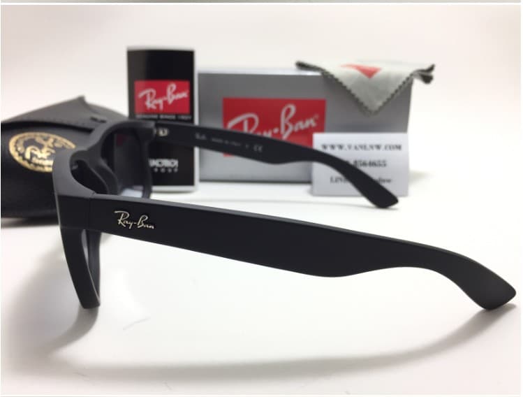 Gambar dari Kacamata Original Rayban RB4165 Wayfarer Justin (lensa hitam grey)