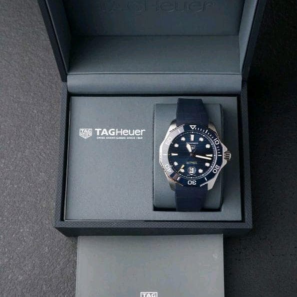 Gambar dari TAG Heuer Aquaracer WBP201B.FT6198 Automatic Blue Dial Rubber Strap